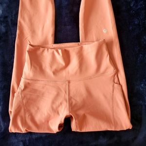 Lululemon 23" Wunder Train Leggings with Pockets